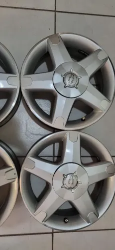Jogo de rodas aro 14 originais GM Chevrolet Celta/Prisma em liga leve