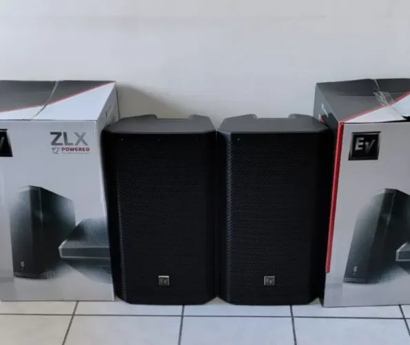 Caixas Electro Voice ZLX 12