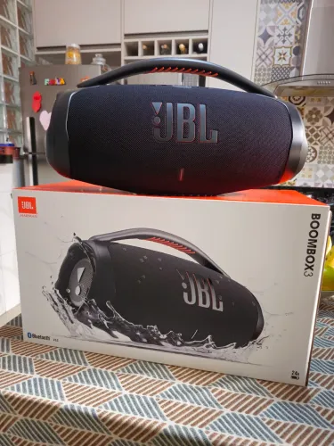 BOMBOX 3 JBL