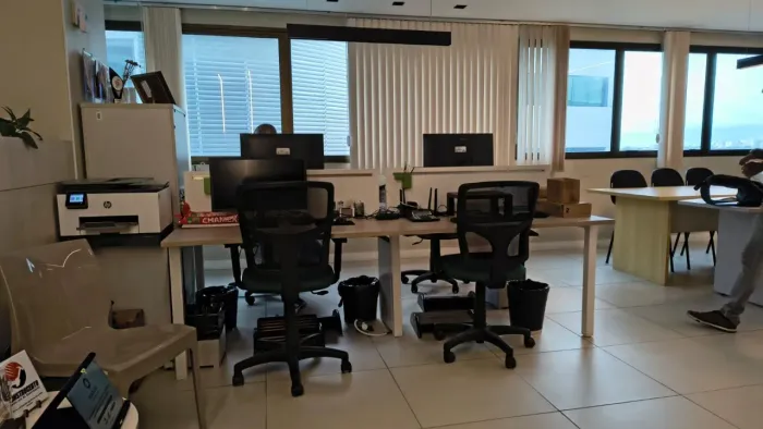 Sala Comercial para Venda em Salvador, São Cristóvão, 1 banheiro, 1 vaga