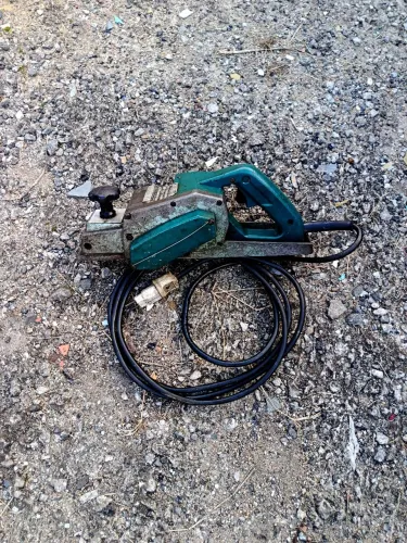Plaina elétrica Makita 220v/750w