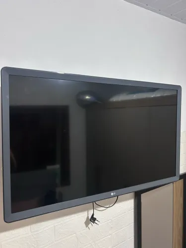 Smart Tv 32 polegadas LG 