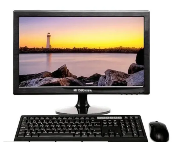 Computador CPU com monitor
