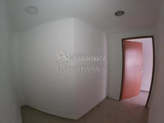 Casa Comercial no Parque Industrial