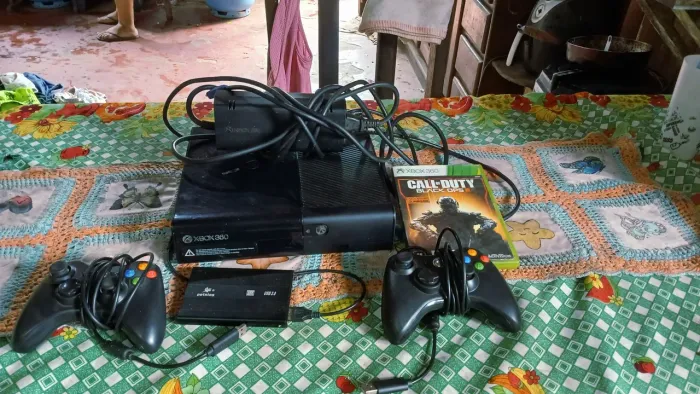 Xbox 360 super slim