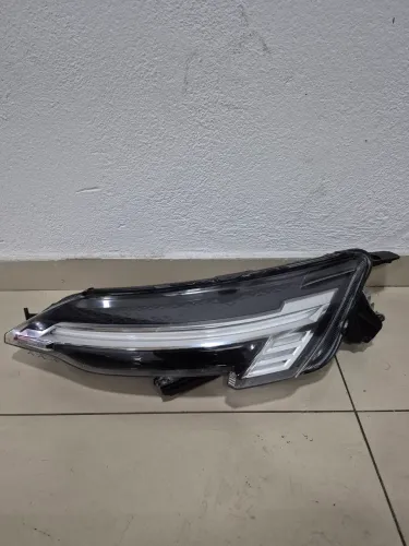 Farol Renault kardian esquerdo