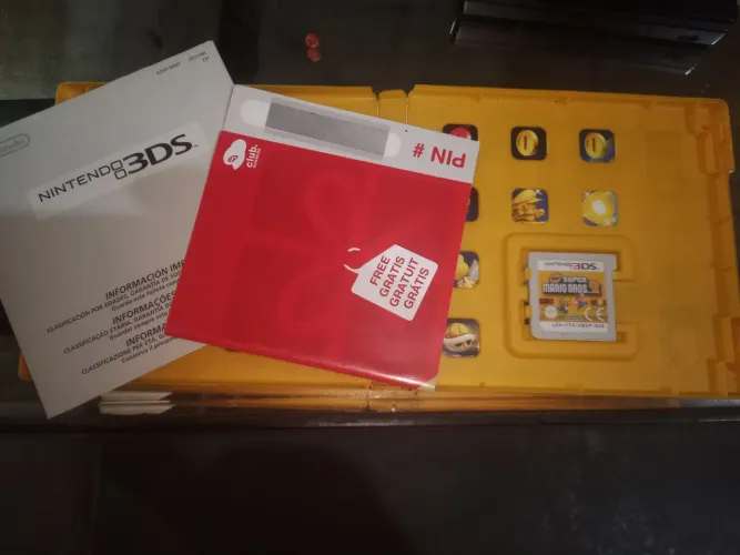 Super Mario Bros 2 na caixa com todos manuais dentro 