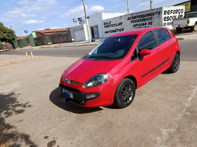 Fiat Punto Attractive 1.4 Fire Flex 8V 5P 2014
