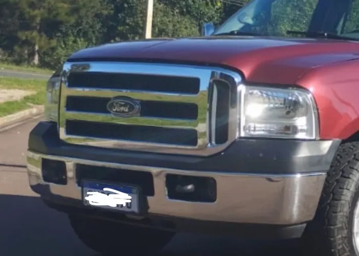 Frente F-250 Cummins XLT em Ótimo estado usado