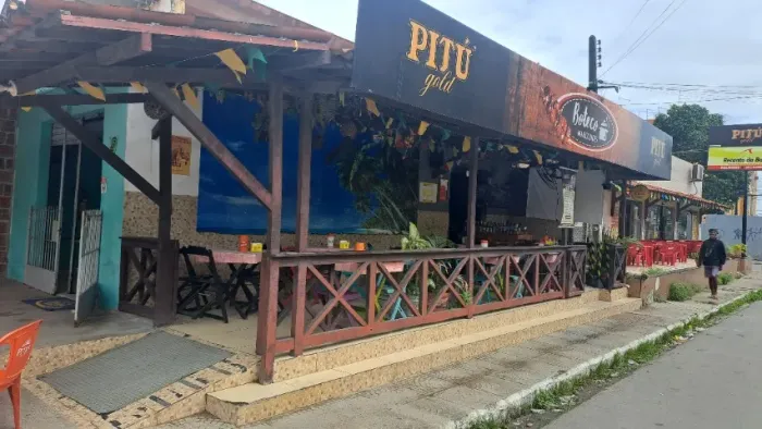 Localizado em barra de jangada na área comercial  Rua Porto Alegre número 84 Rua de acesso
