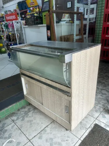 Balcão Expositor de Pães