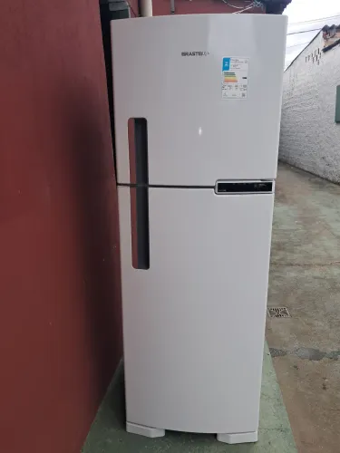 Geladeira Brastemp Frost Free 375 litros - Estado de Nova