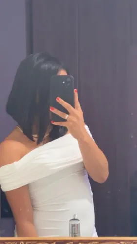 Vestido branco de fenda