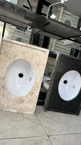 Pia de granito com cuba de louça 60x40