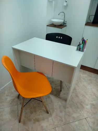 Escrivaninha Branca