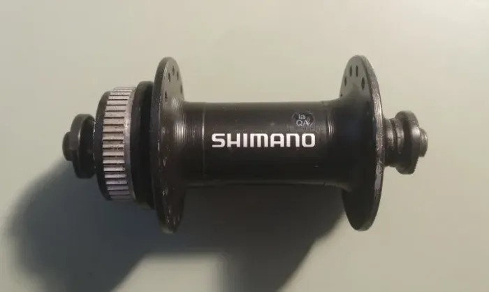 Cubo e disco de bicicleta