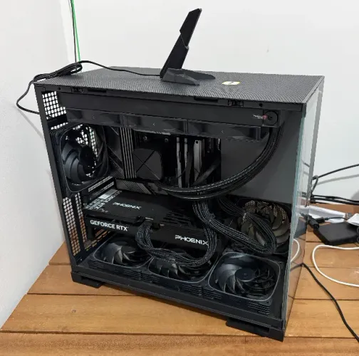 PC GAMER HIGH-END Ryzen 9 9900X + RTX 5070 Ti + 32GB DDR5 CL 30