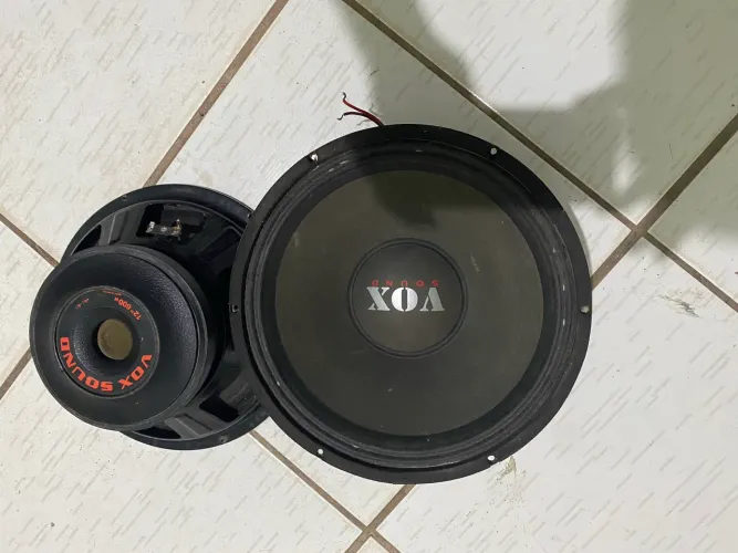 2 alto falantes vox 600 w seminovo