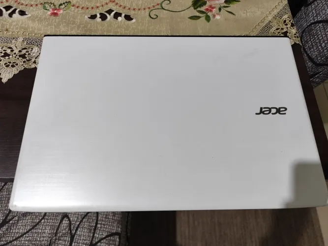 NOTEBOOK ACER AMD A10-9600 RADEON R5