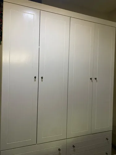 Roupeiro Branco 4 Portas Usado