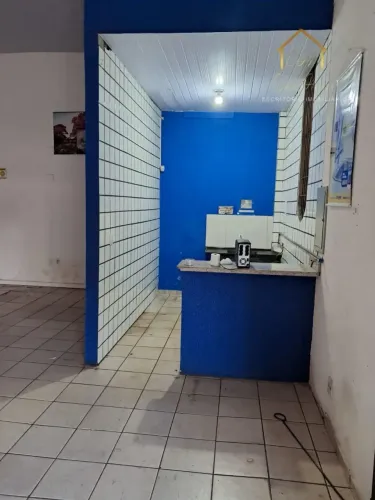 Alugo Barracão Comercial na Região do Porto.