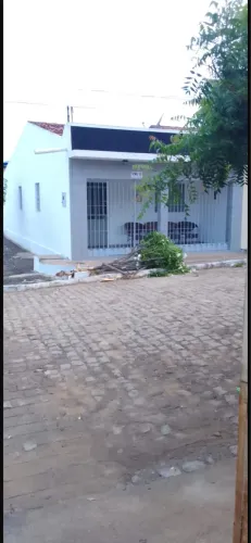 Vendo casa 3qts em Iguaracy
