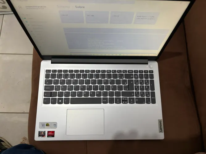 Notebook Lenovo ideapad, amd Ryzen 3, 4gb, 256 ssd, Windows 11. Único dono