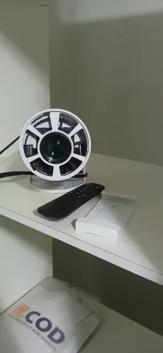 Projetor Portátil Inteligente HY300
