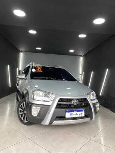 Toyota Etios Cross 1.5 Flex 16V 5P Mec. 2016