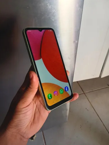 Vendo celular Samsung galaxy A14 128 Gigas, com nota fiscal, em perfeitas condições.
