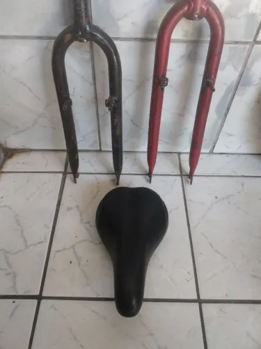 Peças de bike na promoção tudo por 60
