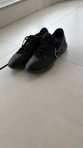 Chuteira Nike Tiempo 10 Club Salão