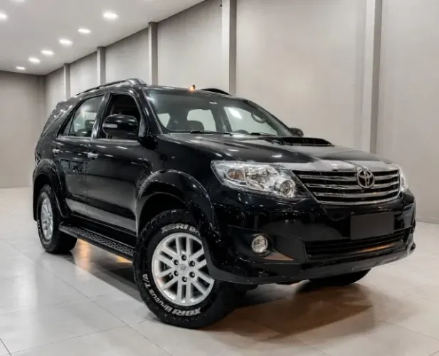 Toyota Hilux SW4 SRV D4-d 4X4 3.0 TDI Dies. AUT 2012