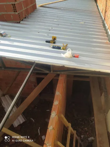 trabalhamos com estrutura metálica em geral