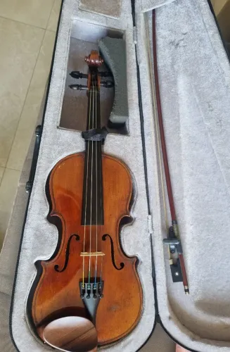Violino 3/4 alemão antigo + arco e estojo