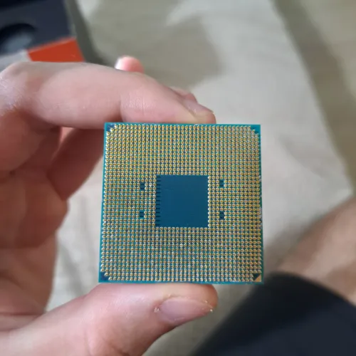 Ryzen 5 2600 com cooler amd