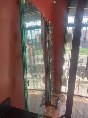 BOX DE BANHEIRO E PORTA