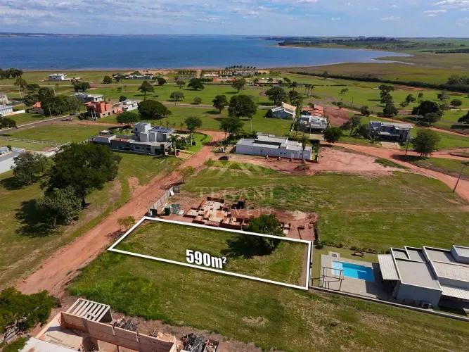OPORTUNIDADE 590M² NA RIVIERA DE SANTA CRISTINA I - VIZINHANÇA ALTO PADRÃO - R$ 60.000