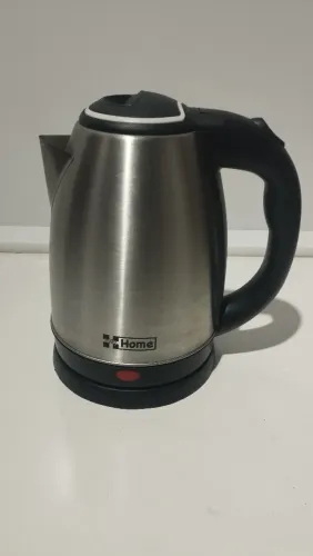 Chaleira Elétrica Prata 127V R$:70 Reais 
