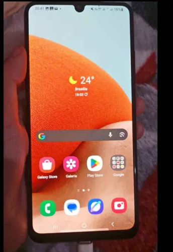 Samsung Galaxy A32 128GB - Tela Impecável (Apenas detalhe na câmera)