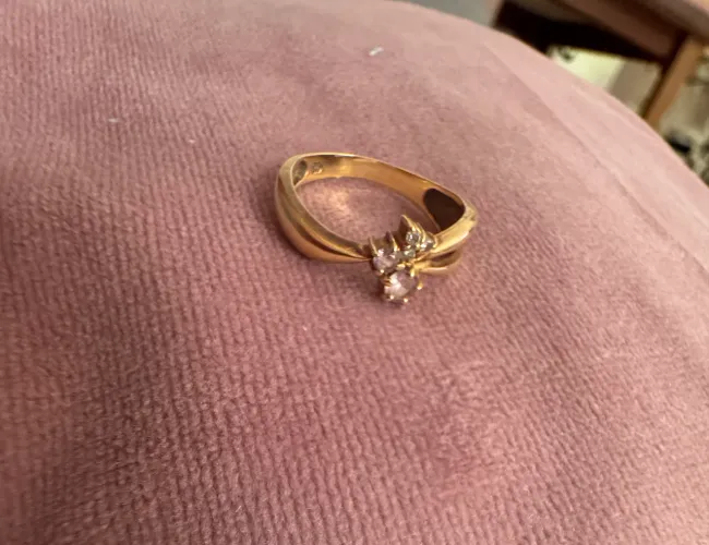 Anel brilhantes e turmalina rosa ouro 18k