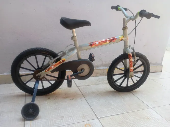 Bicicleta infantil aro 16 homem de ferro 