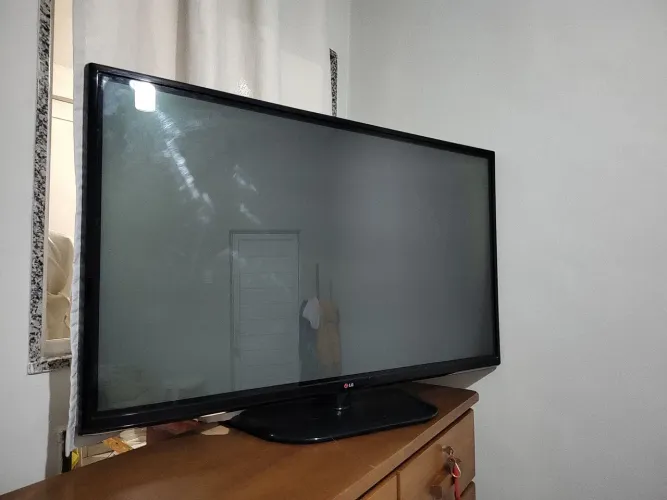 TV LCD em excelente estado 