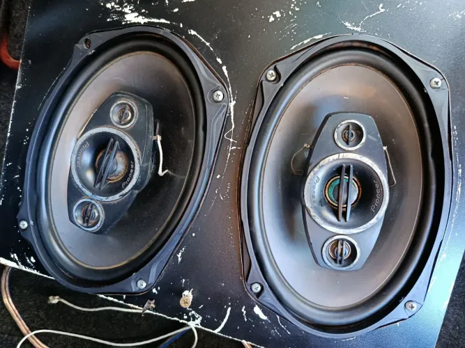 2 par de Triaxial Pioneer de 450w