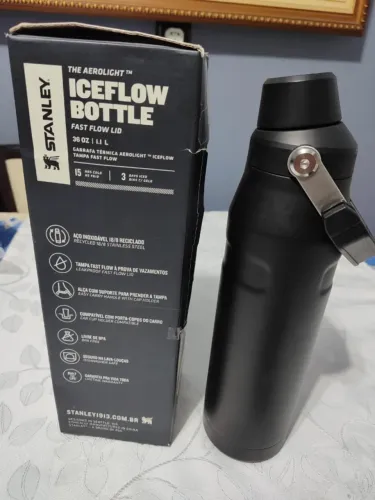 Garrafa Stanley Original Térmica Aerolight Fast Flow Matte Black 1,1L