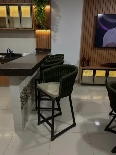 Banqueta em tricô náutico 