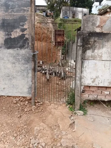 Portão de ferro 1,80m x 88cm