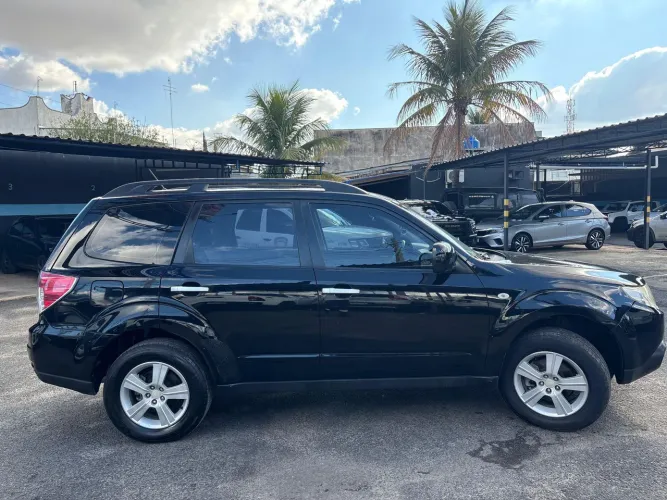 Subaru Forester 2.0/2.0 S 4X4 Aut. 2010