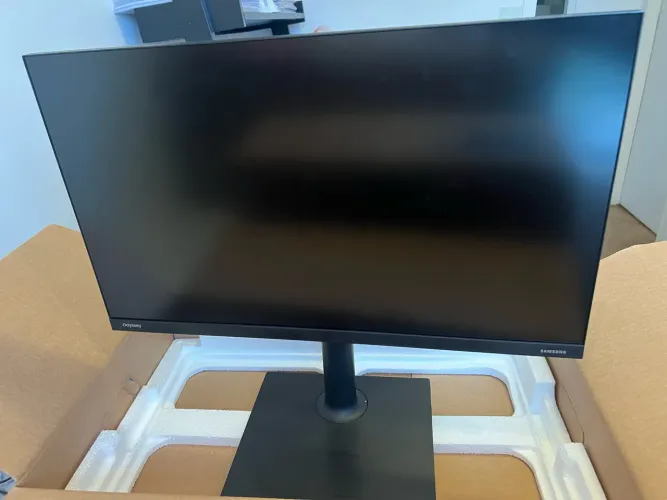 Monitor Gamer Samsung Odyssey G3 de 24 polegadas