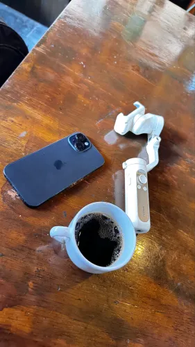 iPhone 15 256g